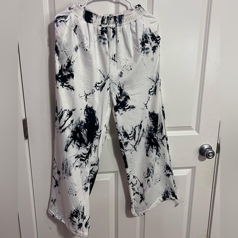 Women's Black and White Tie-Dye Casual Pants